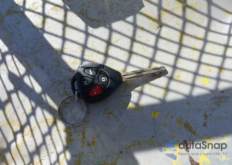 2010 Toyota Camry Le z USA, uszkodzony, nr VIN 4T1BF3EK9AU054969